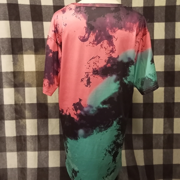 Stay weird t-shirt - Picture 2 of 5